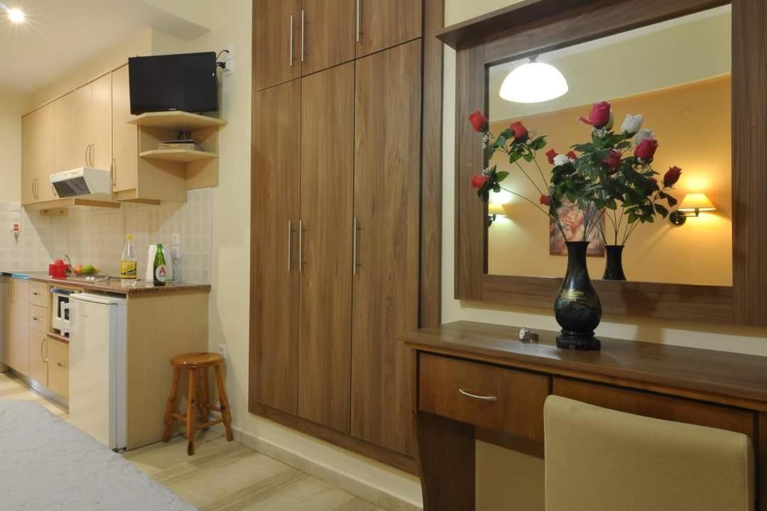 Marilena Studios And Apartments Палеокастрица Экстерьер фото